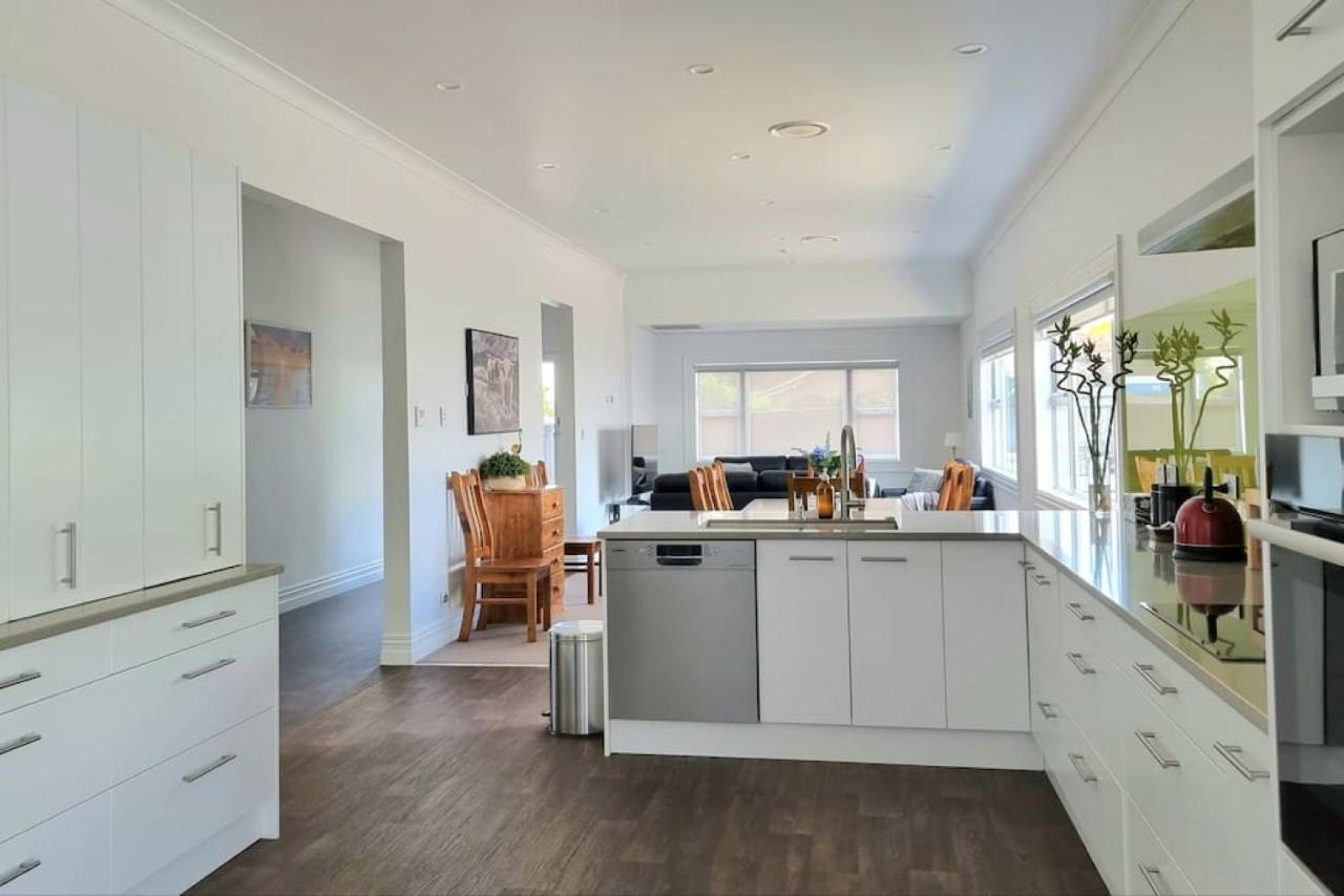 Central Auckland 5-Bedroom Villa With Free Parking Екстер'єр фото